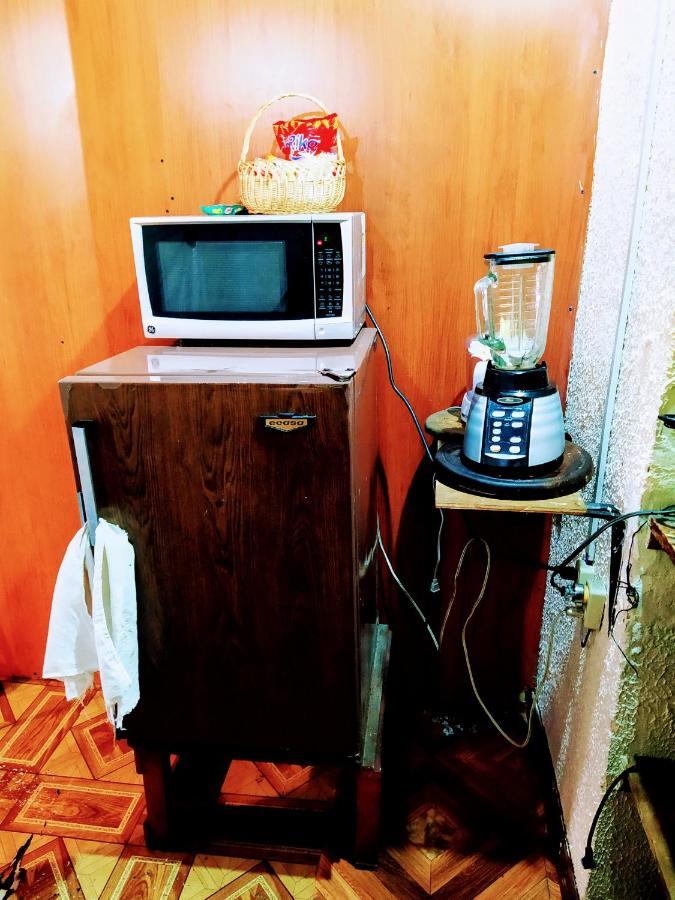 Hostal Latitud Ecuem กีโต ภายนอก รูปภาพ