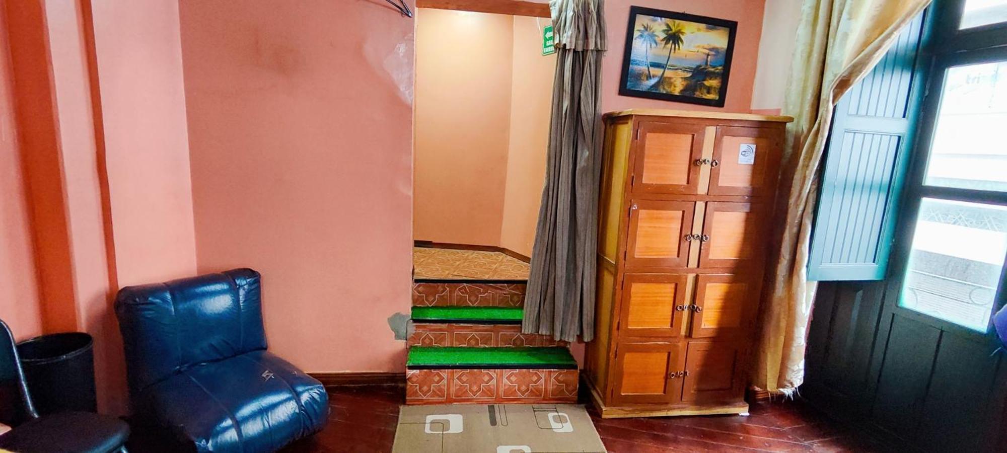 Hostal Latitud Ecuem กีโต ภายนอก รูปภาพ
